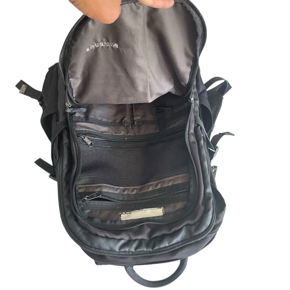 Victorinox Unisex Black Altmont 3.0 Backpack - Picture 10 of 12